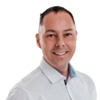 LORÁN BARNABÁS | Stand Up Comedy Humortársulat