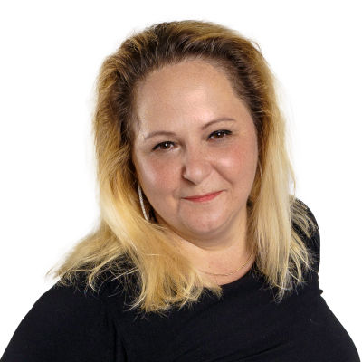 LUKÁCS BETTI | Stand Up Comedy Humortársulat