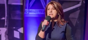 Így lett Marcsi humorista 40 évesen - Nőiváltó | Stand Up Comedy Humortársulat