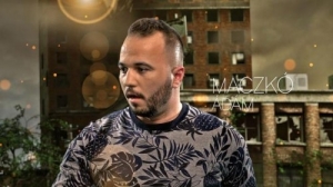 Végre becsajozott a Showder Klub legalacsonyabb humoristája | Stand Up Comedy Humortársulat