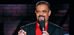 OROSZ GYURI: NEM TARTOK AZ IDŐ MÚLÁSÁTÓL, A TANÍTVÁNYAIM TÜKRÖT TARTANAK ELÉM! | Stand Up Comedy Humortársulat