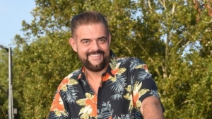 Rendhagyó módon szórakoztatják majd a közönséget a stand-uposok egész nyáron | Stand Up Comedy Humortársulat