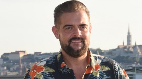 Orosz György: „Egy humoros könyvet az alkoholisták is megérdemelnek” | Stand Up Comedy Humortársulat