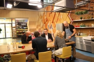 Egyre több problémát okoznak az olcsó dizájner drogok, de Zacher szerint az alkohol az igazi gond | Stand Up Comedy Humortársulat