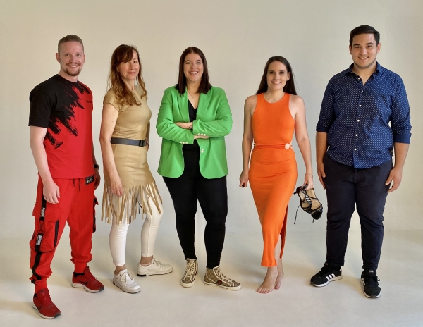 A tatai Pácz Viki nyerte a Humortechnikum 2022 tehetségkutató verseny döntőjét | Stand Up Comedy Humortársulat