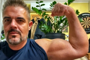 Mindig kóstolgatott a sport, de nem tudott megenni | Stand Up Comedy Humortársulat