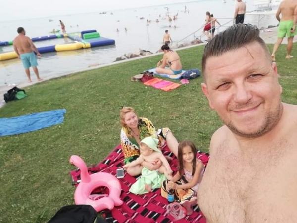 Szétszedte a taxit Ruha Tomi Jordániában | Stand Up Comedy Humortársulat