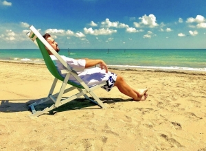 Nyakpénztárca és tanga papucs nélkül nem utazik Orosz Gyuri | Stand Up Comedy Humortársulat