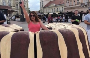 Komoly légörvénybe került Redenczki Marcsi gépe, de végül szerencsésen landolt - VIDEÓ | Stand Up Comedy Humortársulat