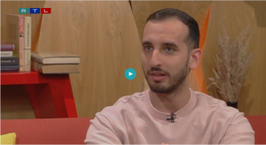 „Az én feleségem tele volt fukszokkal, olyan volt, mint egy amerikai rapper”-esküvői szokásaikról beszélt a Showder Klub humoristája, Magyed - RTL REGGELI | Stand Up Comedy Humortársulat