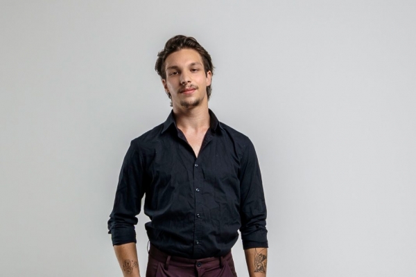 Májusban úgy döntött megpróbálja, a nyárra már a Stand Up Comedy Humortársulat tagja lett | Stand Up Comedy Humortársulat