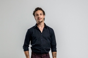 Májusban úgy döntött megpróbálja, a nyárra már a Stand Up Comedy Humortársulat tagja lett | Stand Up Comedy Humortársulat