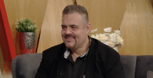 Vicces utazásokkal indul Orosz Gyuri idei éve - RTL - videó | Stand Up Comedy Humortársulat