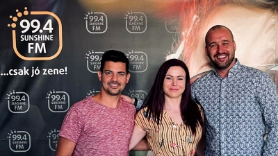 Csatlós Klaudia és Horváth Gábor - Sunshine rádióinterjú - Stand up Comedy Humortársulat | Stand Up Comedy Humortársulat