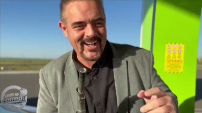 Orosz Gyuri - Hova-hova? - Pécs - Önálló est turné | Stand Up Comedy Humortársulat